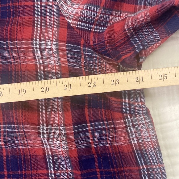 B Skies Are Blue Red and Blue Plaid 3/4 Sleeve Tie Front V Neck Shirt Size 2X - Picture 13 of 15